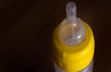 تغذية الطفل في الشهر الثالث