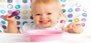 كيفية تغذية الأطفال