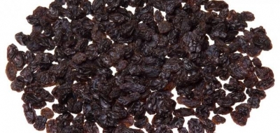 فوائد العنب الأسود المجفف