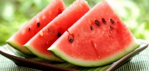 أضرار وفوائد البطيخ