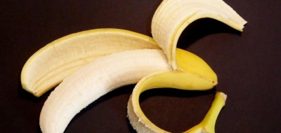 فوائد أكل الموز قبل النوم